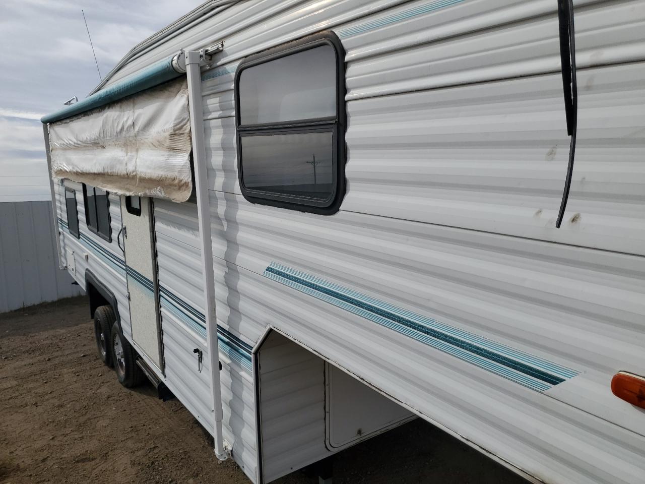 Nash Travl Trlr Image 3