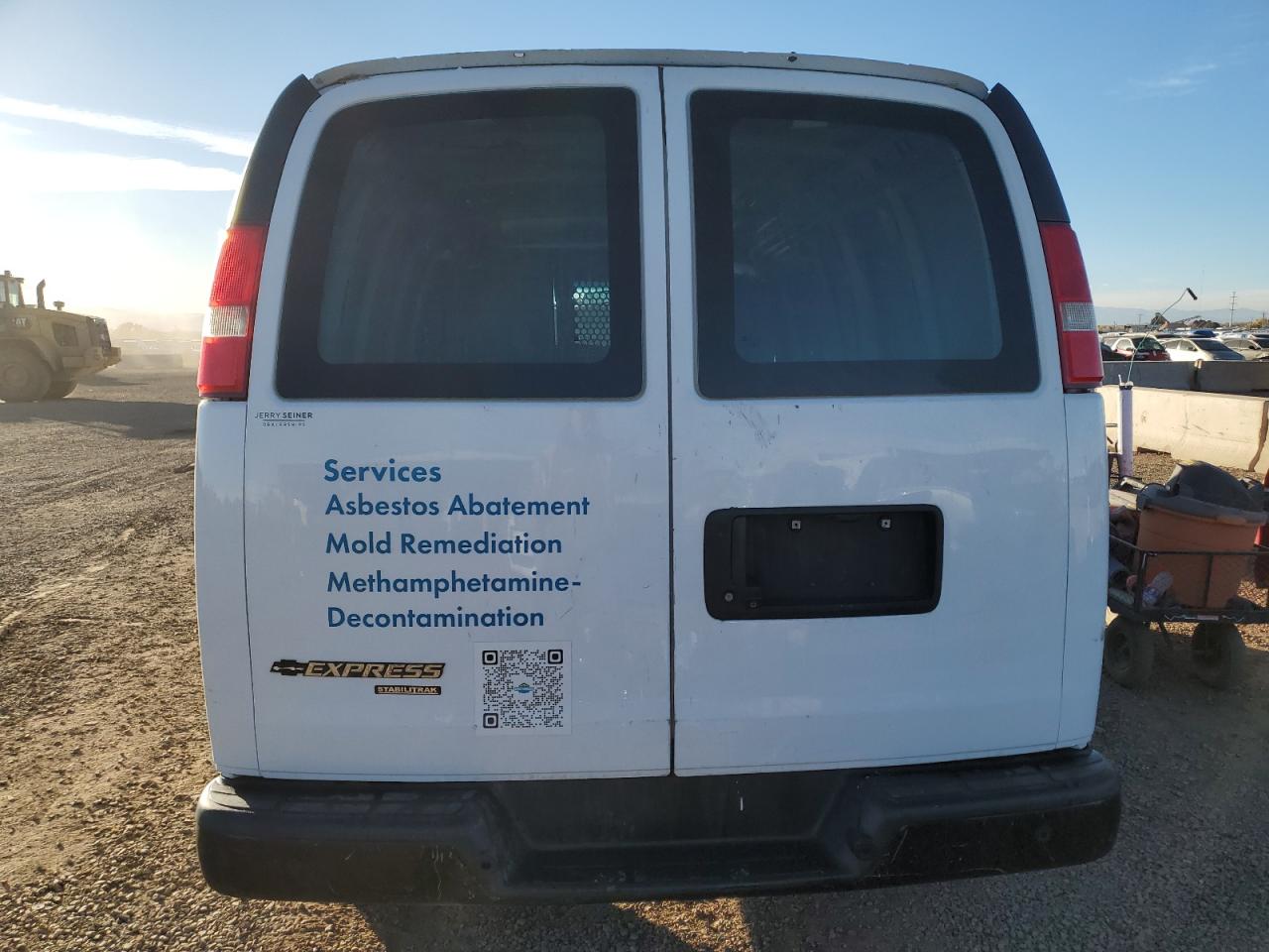 Chevrolet Express Image 9