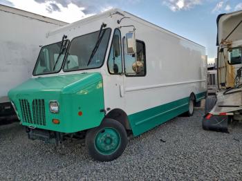  Salvage Freightliner Chassis M