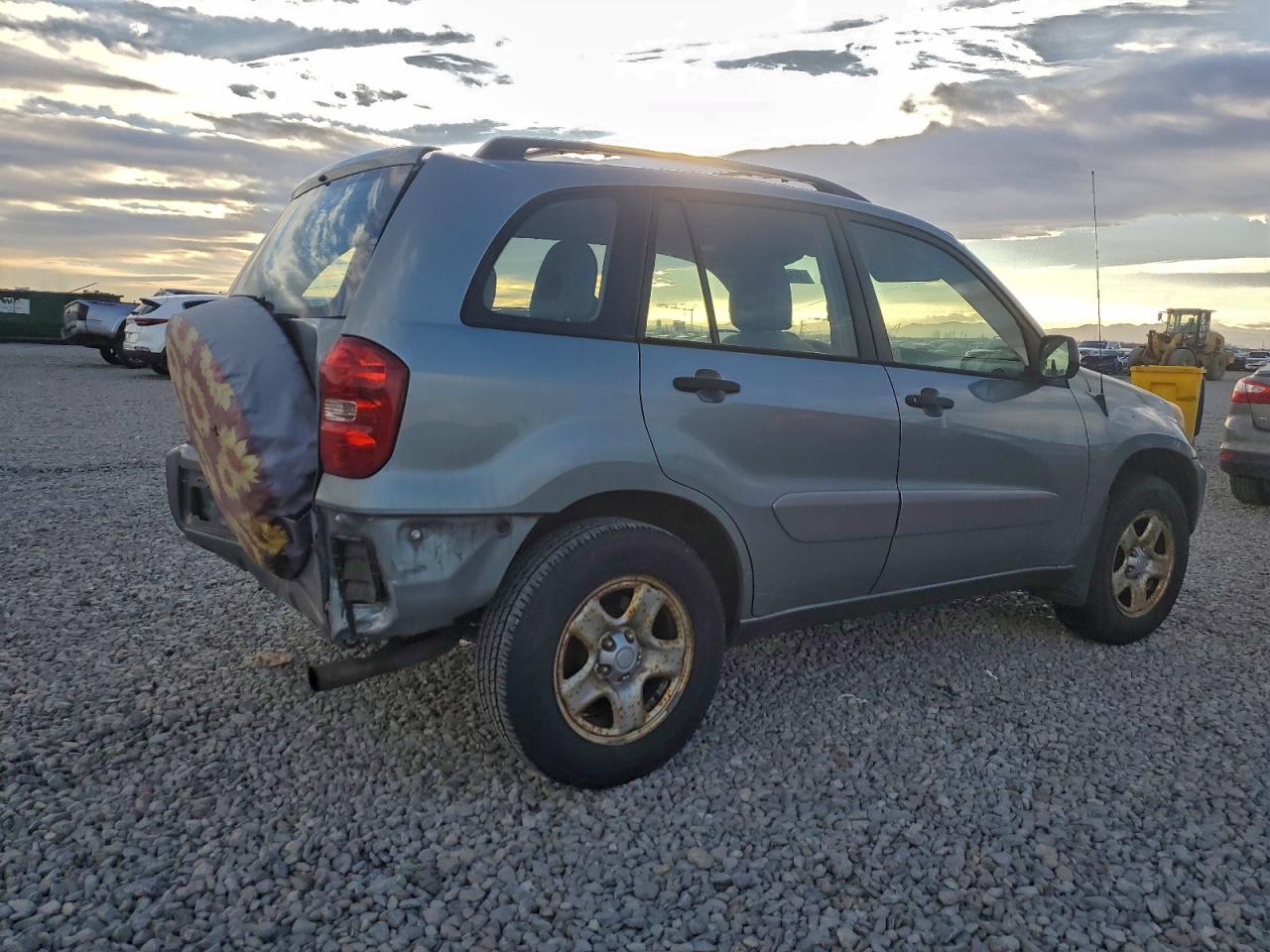 Toyota RAV4 Image 8