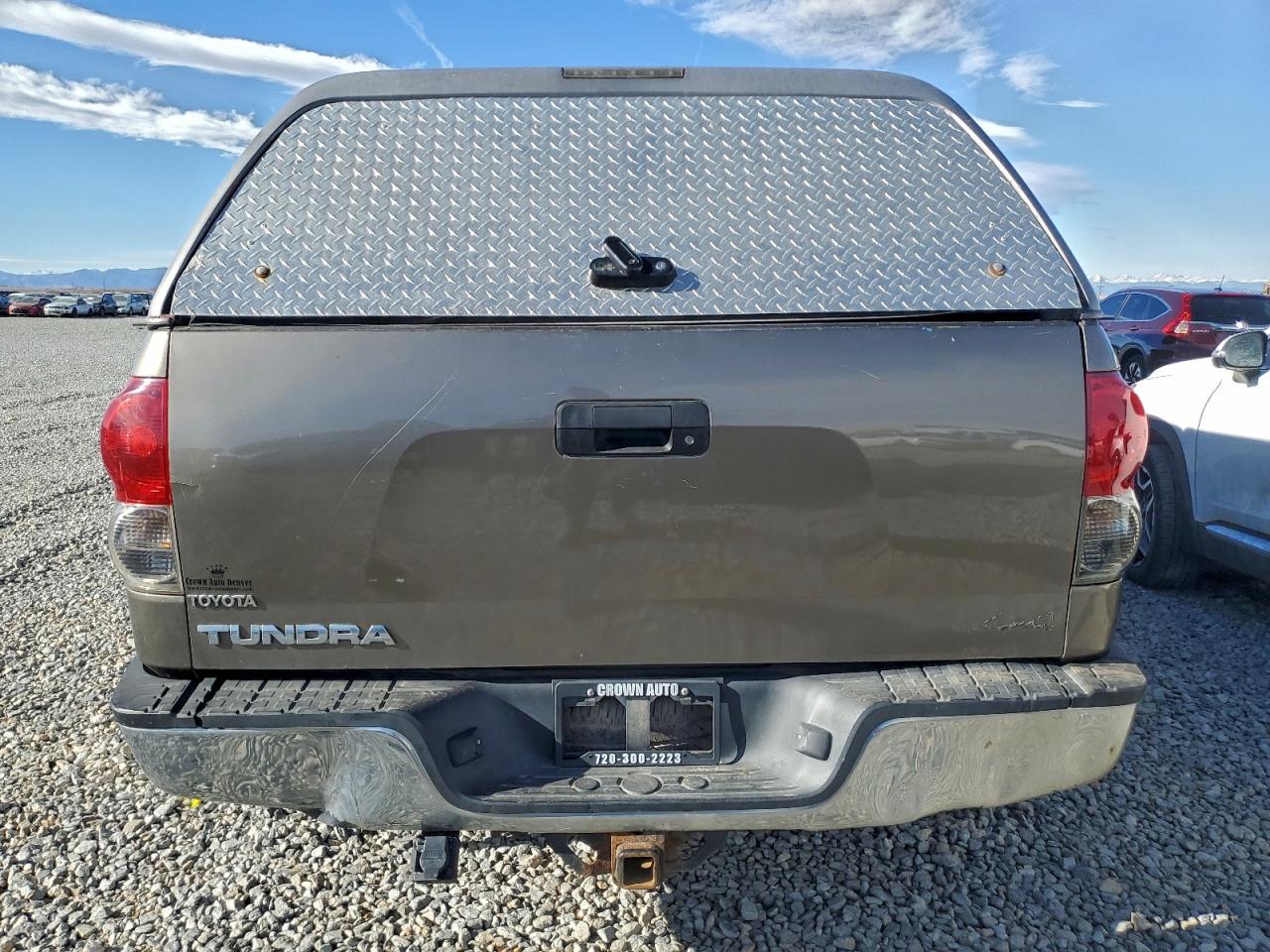 Toyota Tundra Double Cab Image 5