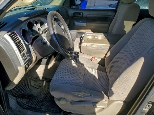 Toyota Tundra Double Cab Image 7