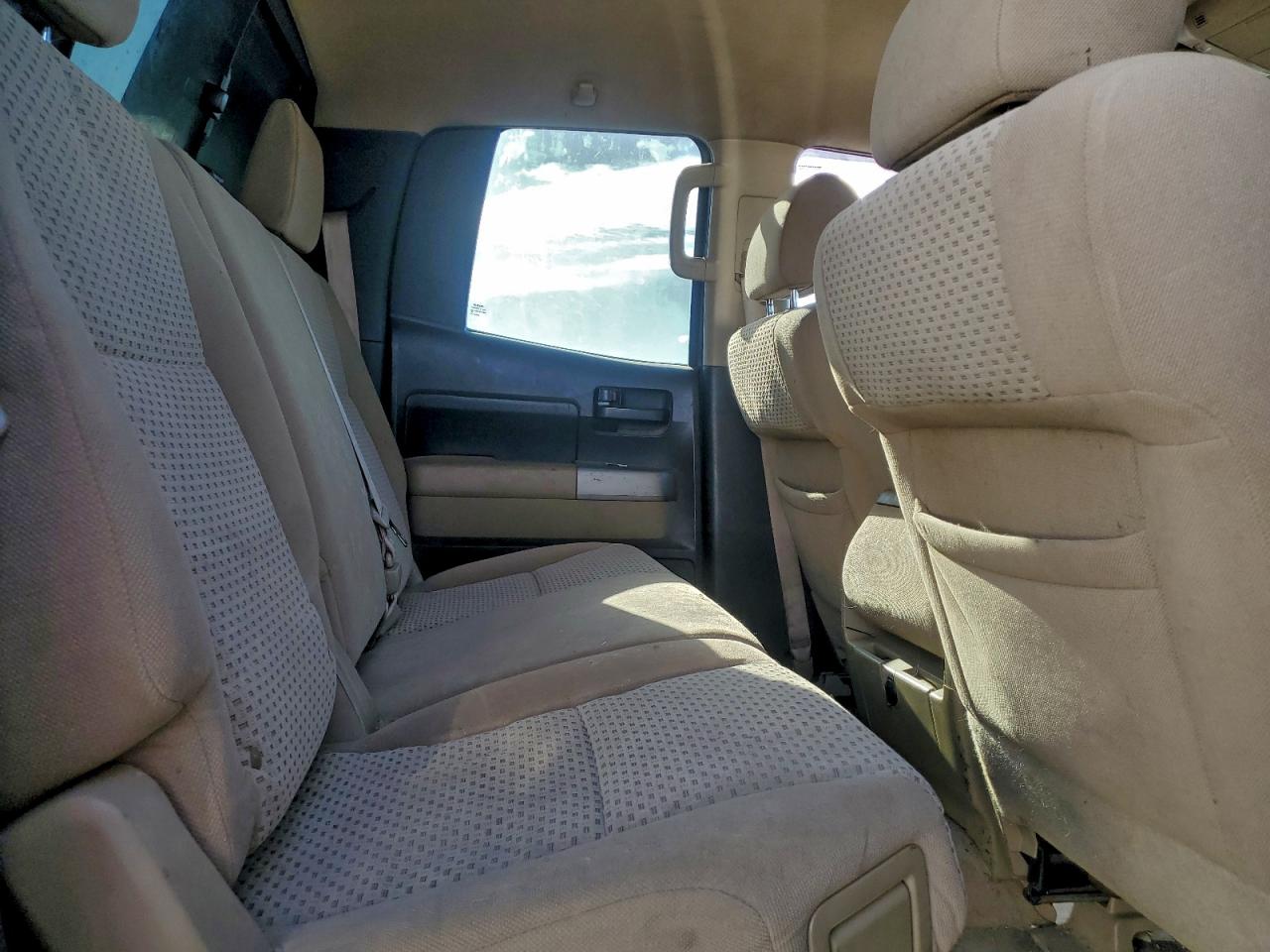 Toyota Tundra Double Cab Image 11