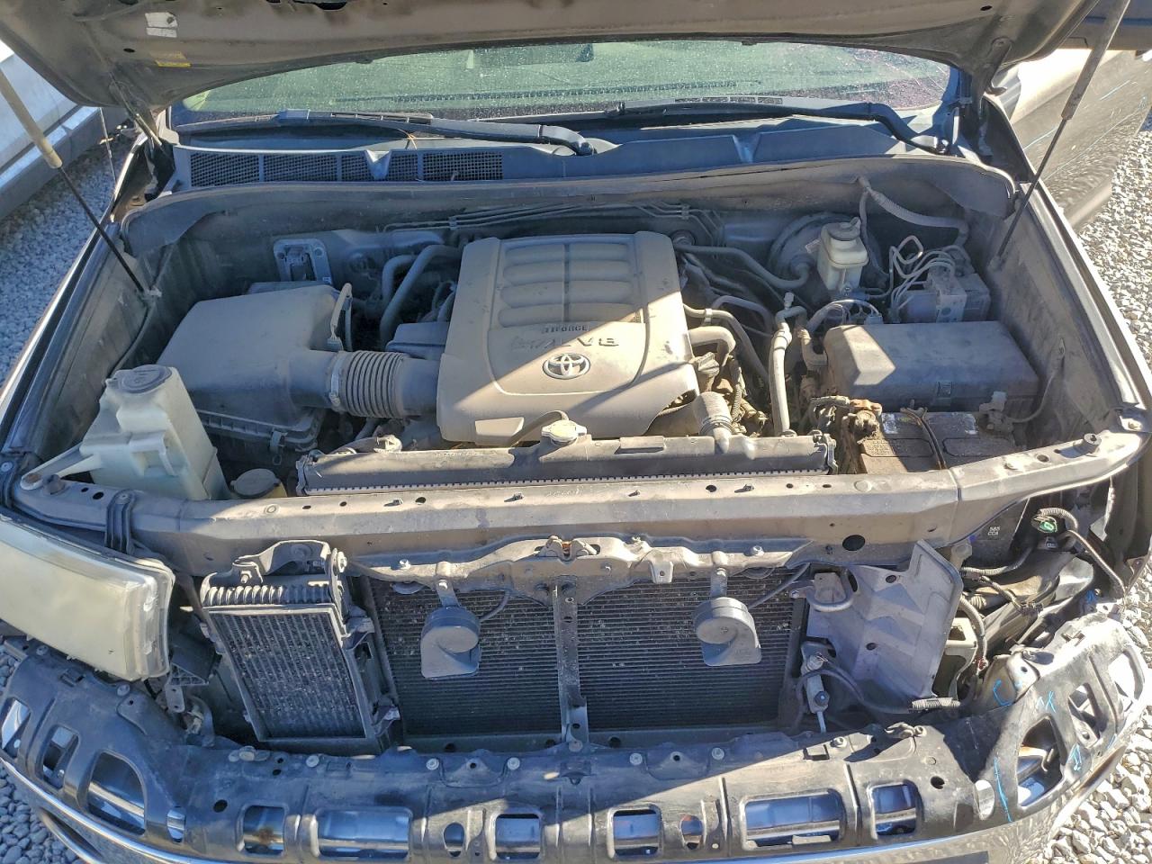 Toyota Tundra Double Cab Image 6