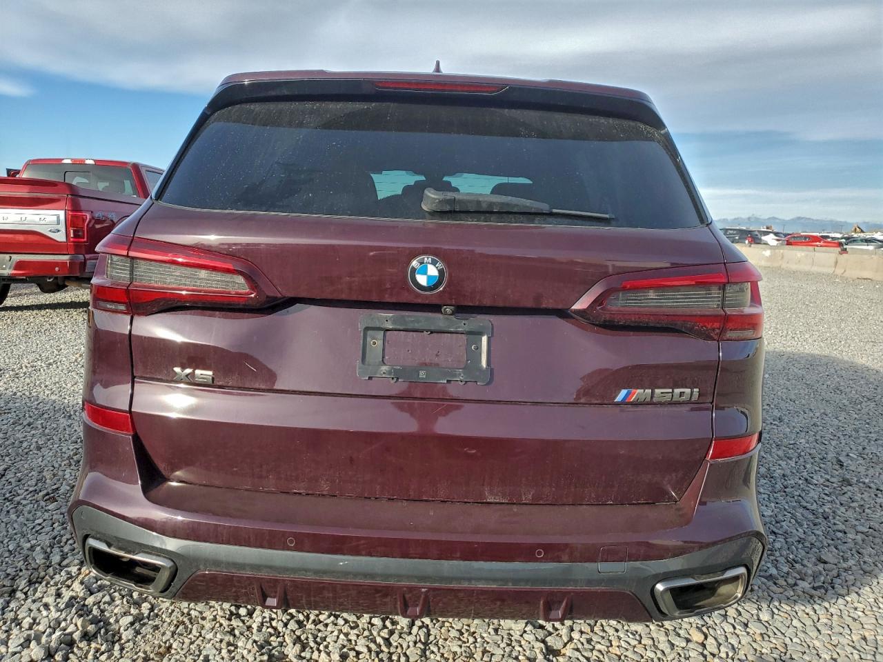 BMW X Series M50i Image 9