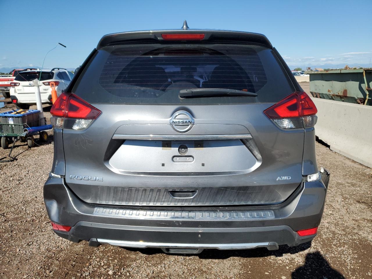 Nissan Rogue S Image 3