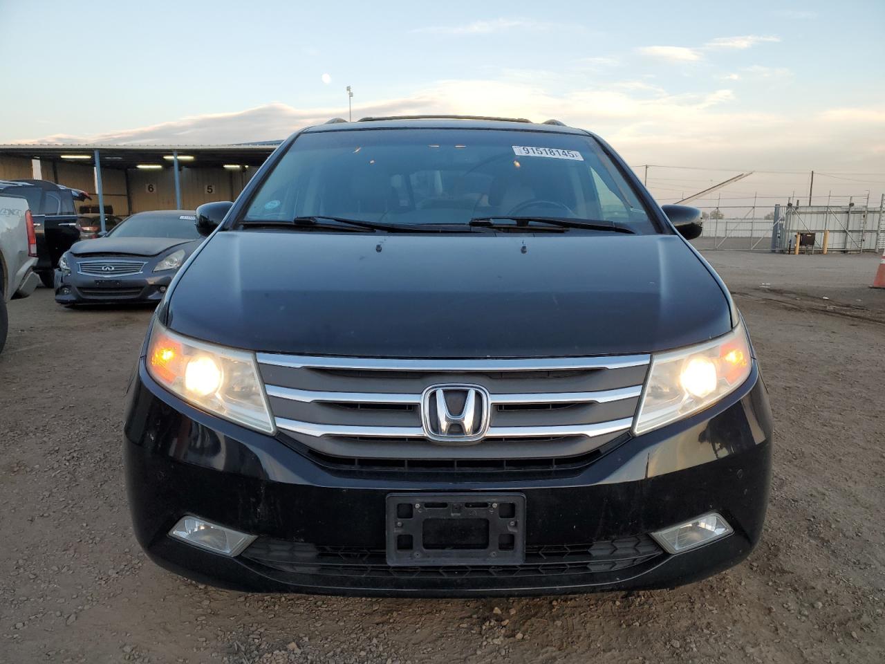 Honda Odyssey Touring Image 3