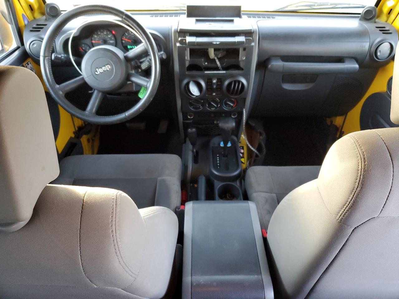 Jeep Wrangler X Image 2