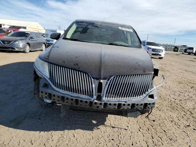 Lincoln MKT Image 2