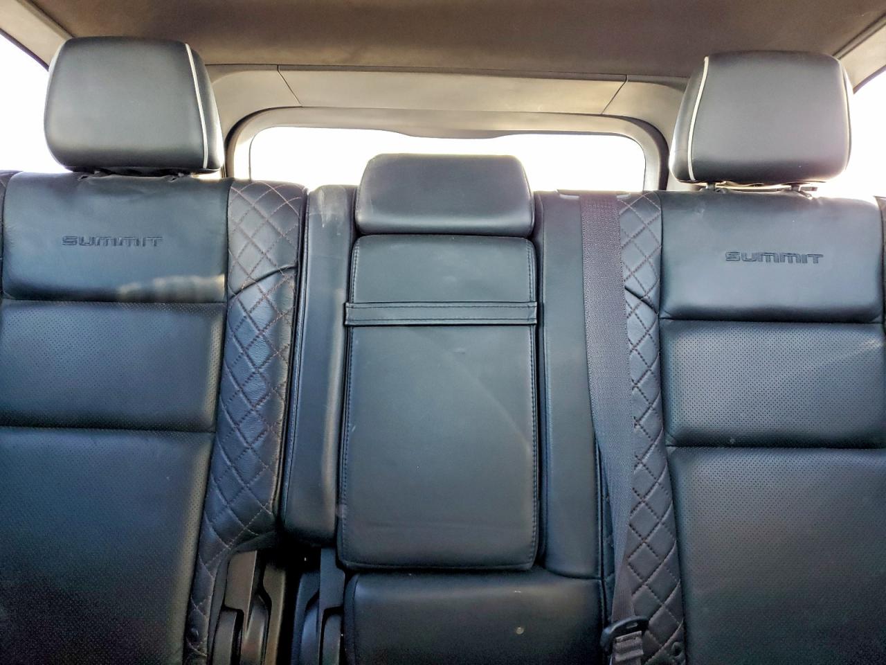 Jeep Grand Cherokee Summit Image 3