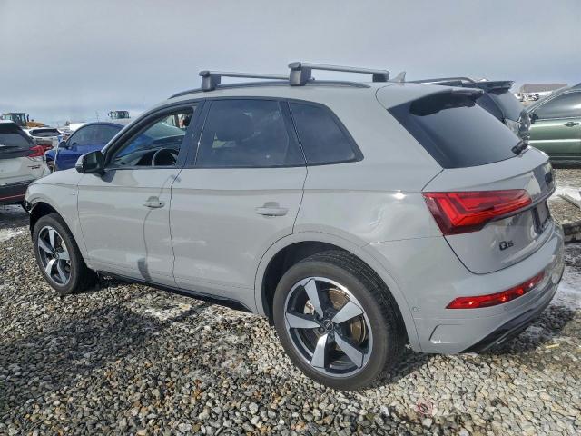 Audi Q5 Prestige 45 Image 2