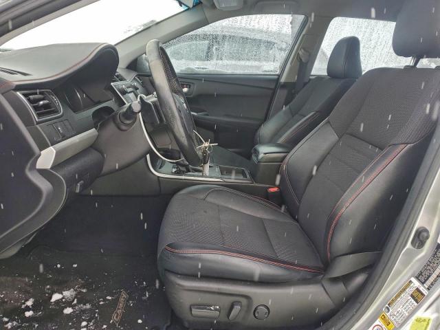 Toyota Camry Le Image 5