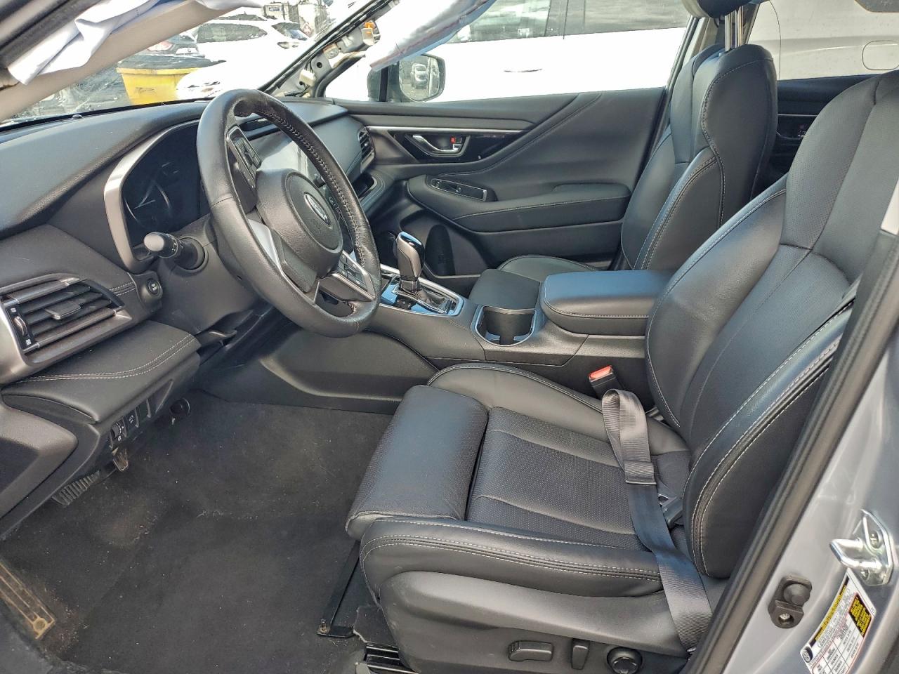 Subaru Outback Limited Image 3