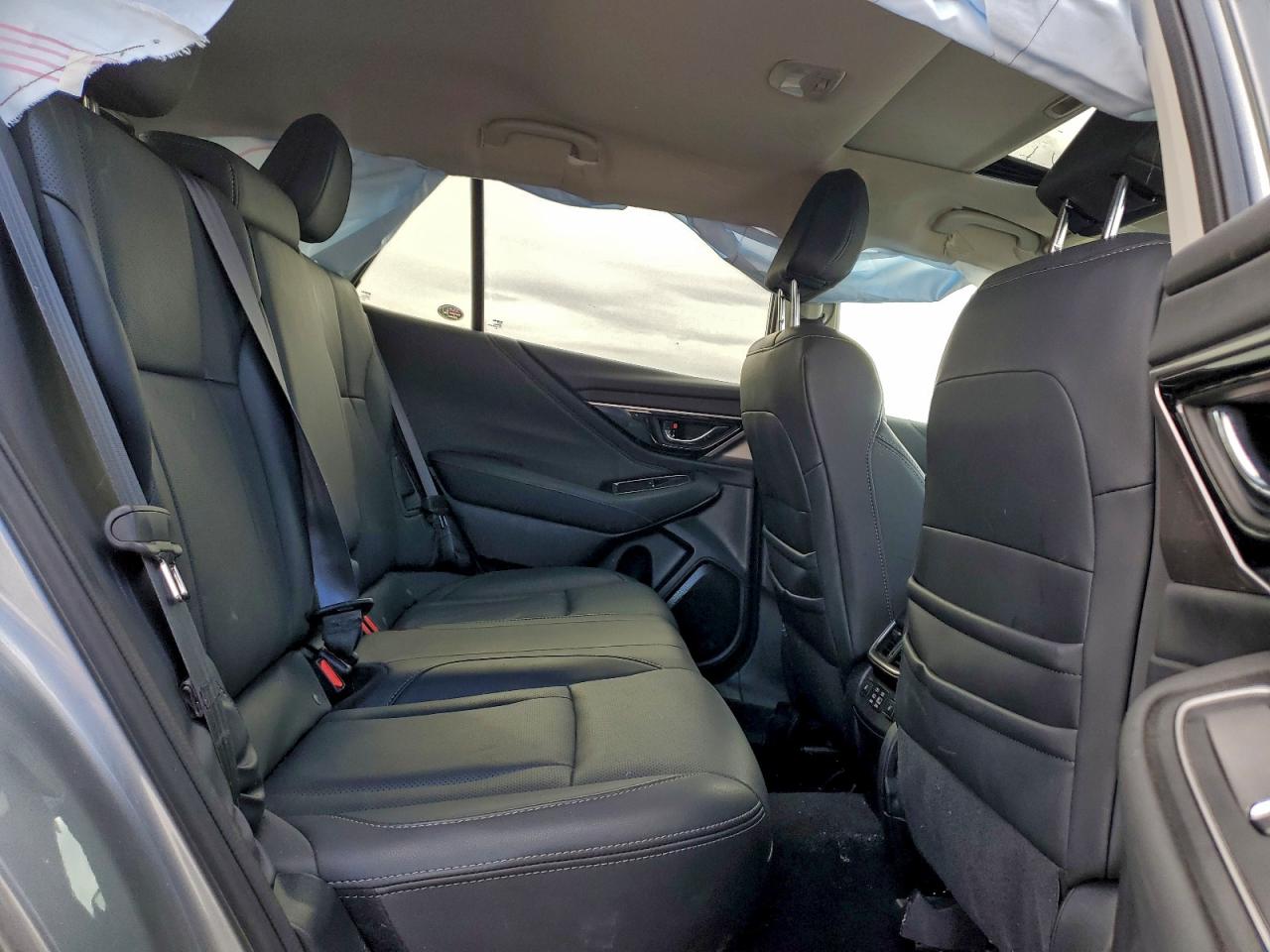 Subaru Outback Limited Image 9