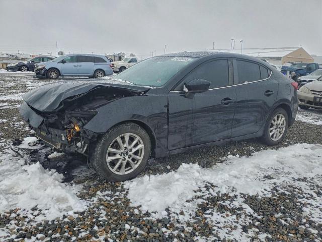  Salvage Mazda 3