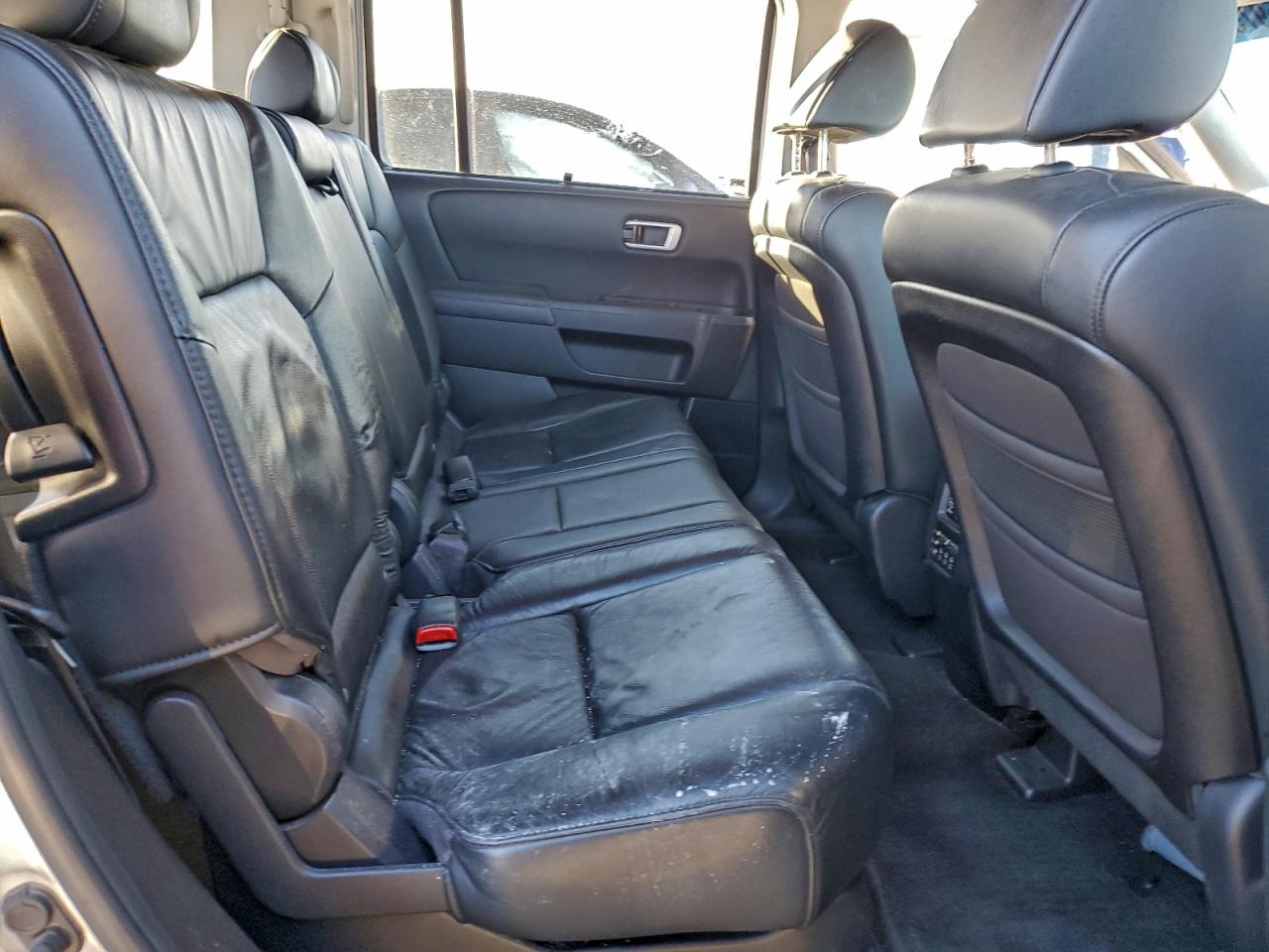Honda Pilot Touring Image 5