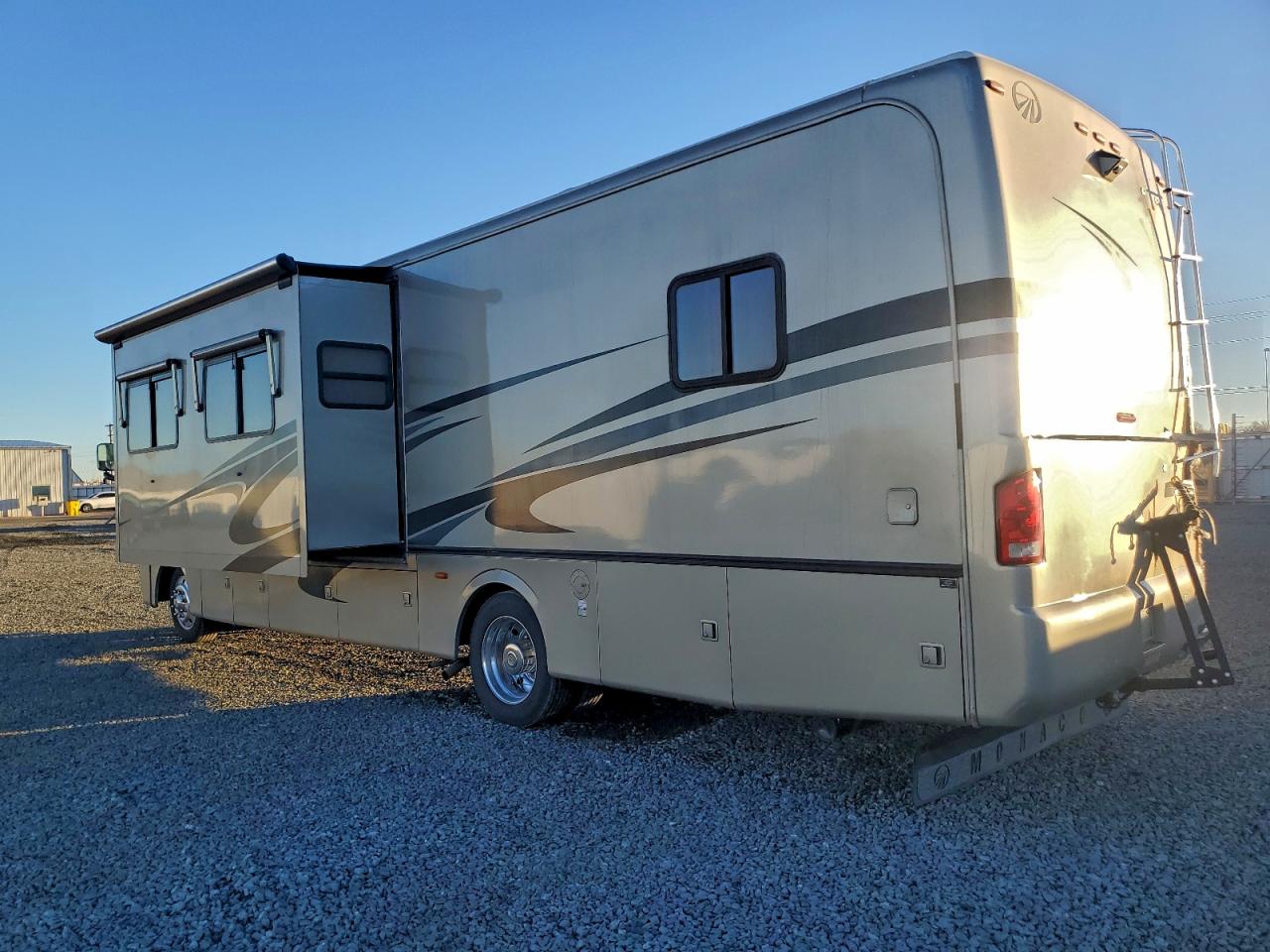 Ford F-550 Super Duty Stripped Chassis Image 6