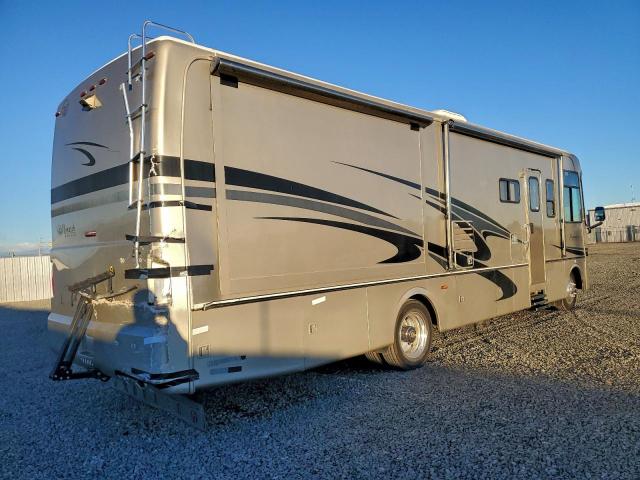 Ford F-550 Super Duty Stripped Chassis Image 9