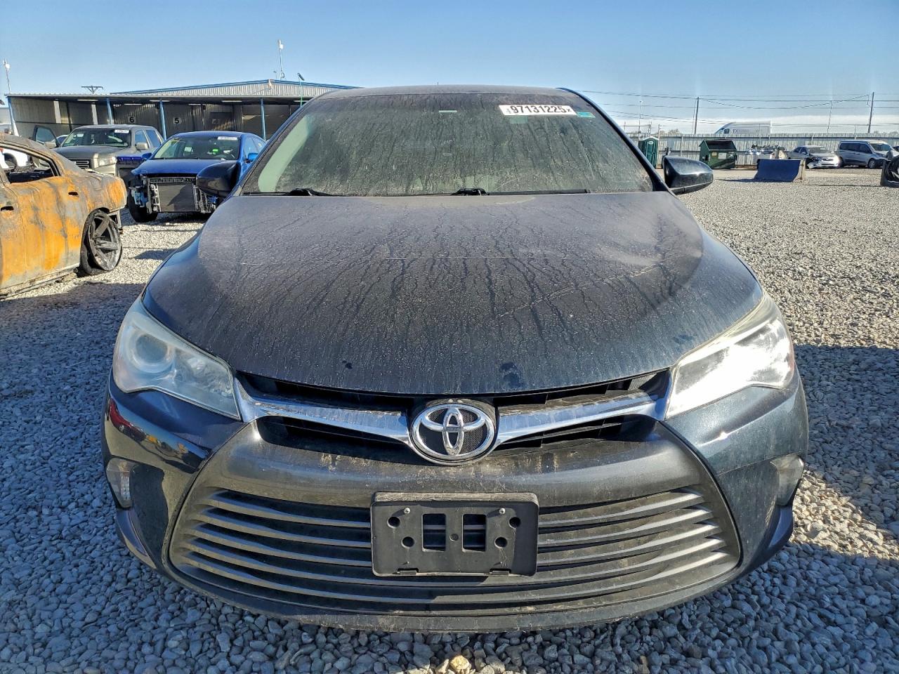 Toyota Camry Le Image 4