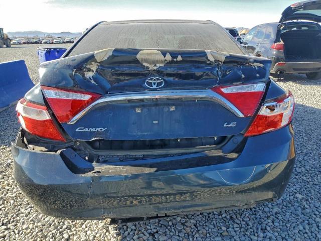 Toyota Camry Le Image 10