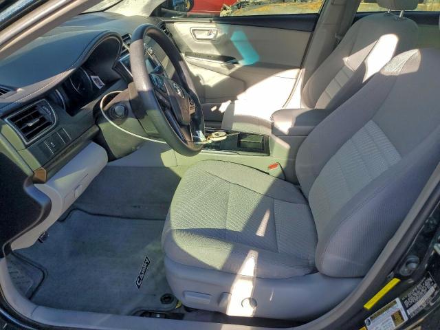 Toyota Camry Le Image 7