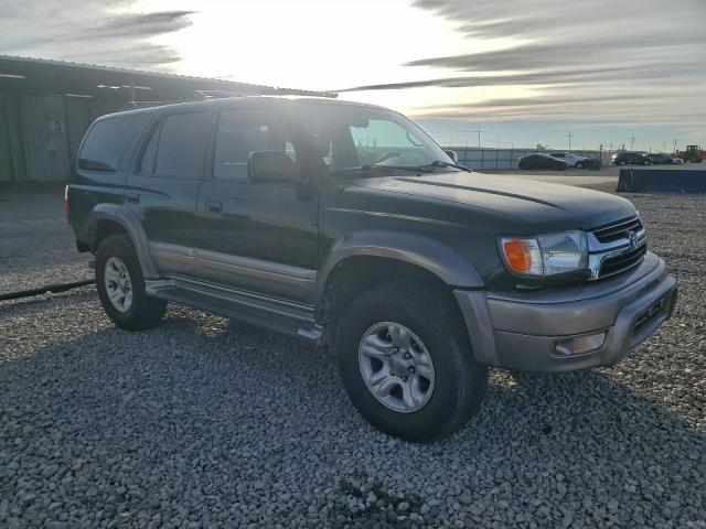 Toyota 4Runner Limited Image 3