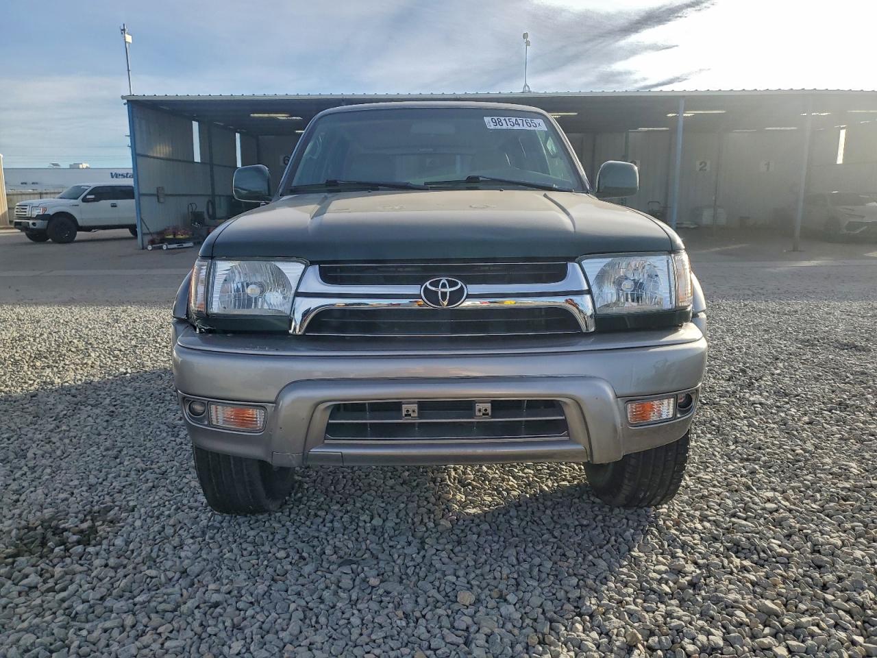 Toyota 4Runner Limited Image 6