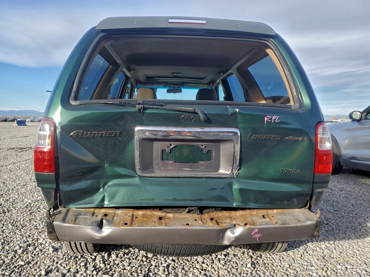 Toyota 4Runner Limited Image 5