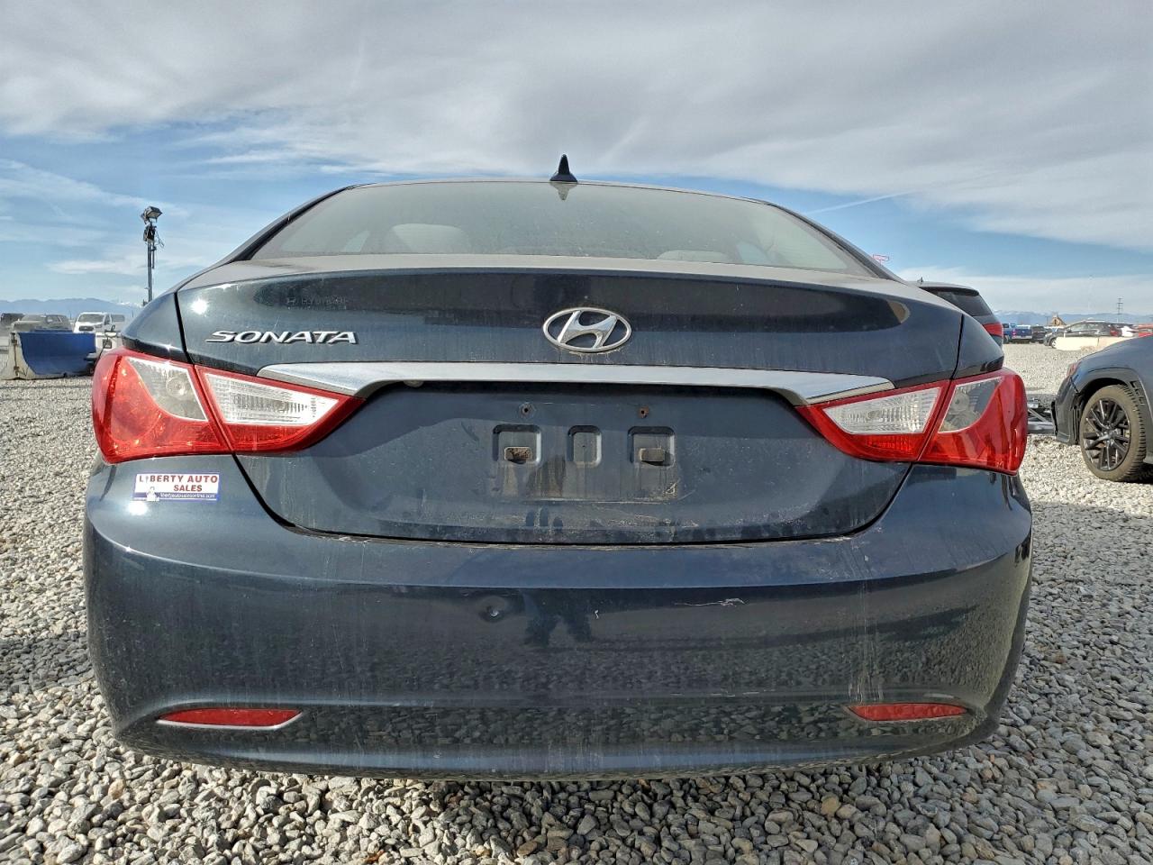 Hyundai SONATA Gls Image 7