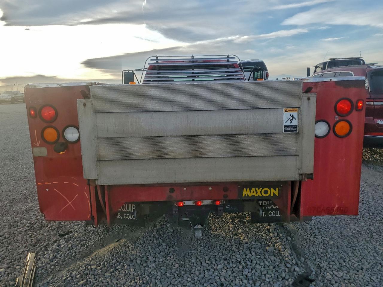 Chevrolet Silverado C3500 Image 5