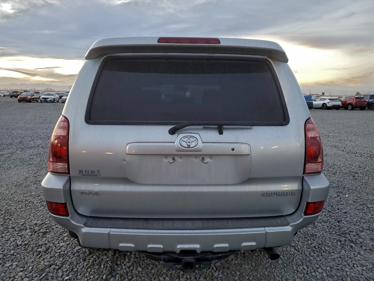 Toyota 4Runner Sr5 Image 7