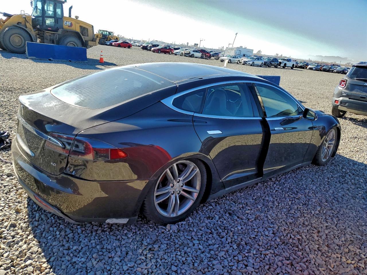 Tesla Model S Image 2