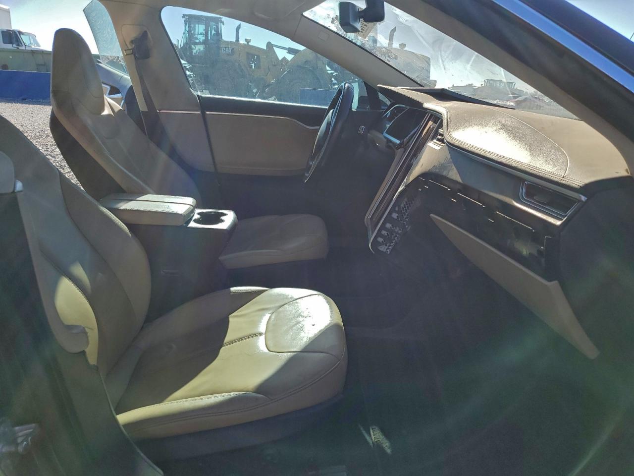 Tesla Model S Image 4