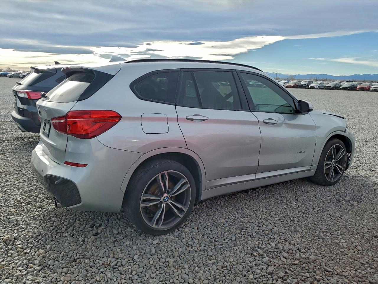 BMW X Series Xdrive28i Image 2