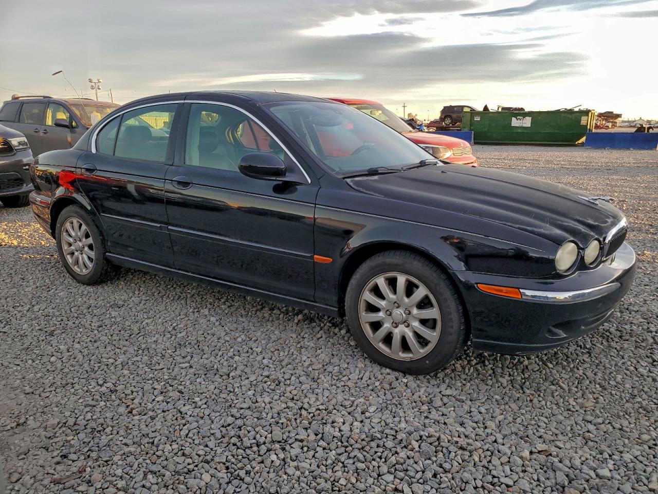 Jaguar X-Type 2.5 Image 11