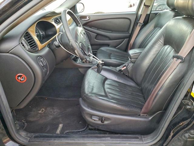 Jaguar X-Type 2.5 Image 8