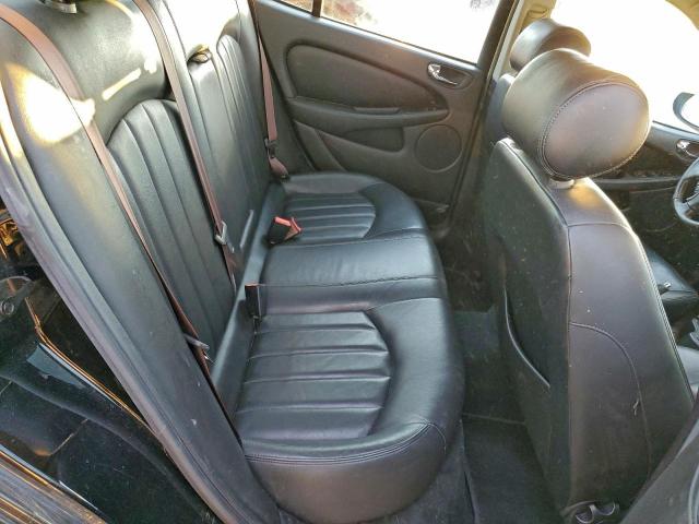 Jaguar X-Type 2.5 Image 7