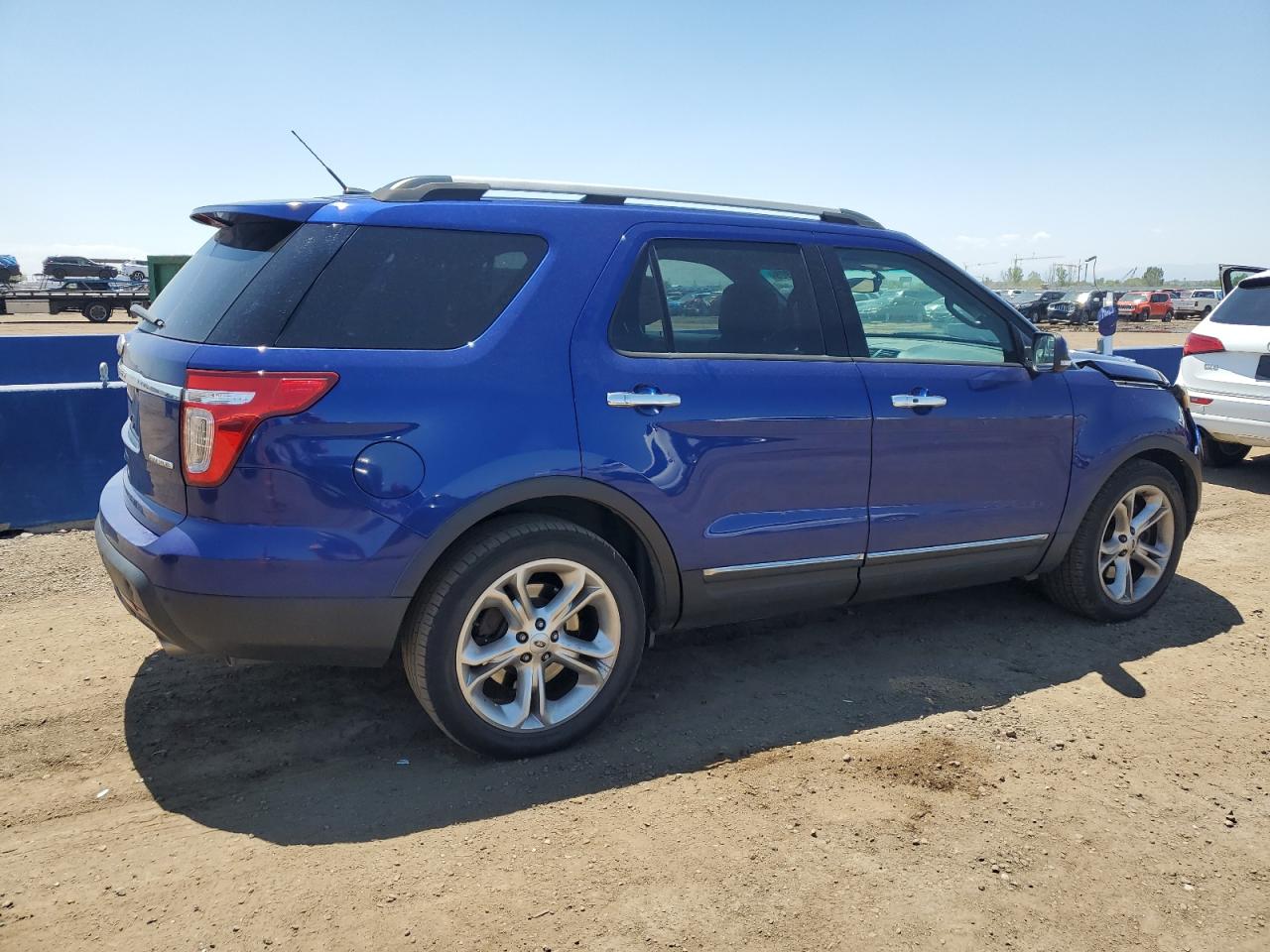 Ford Explorer Limited Image 12