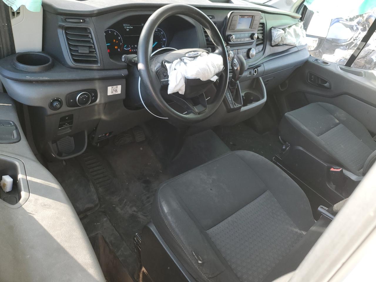 Ford Transit T-250 Image 12