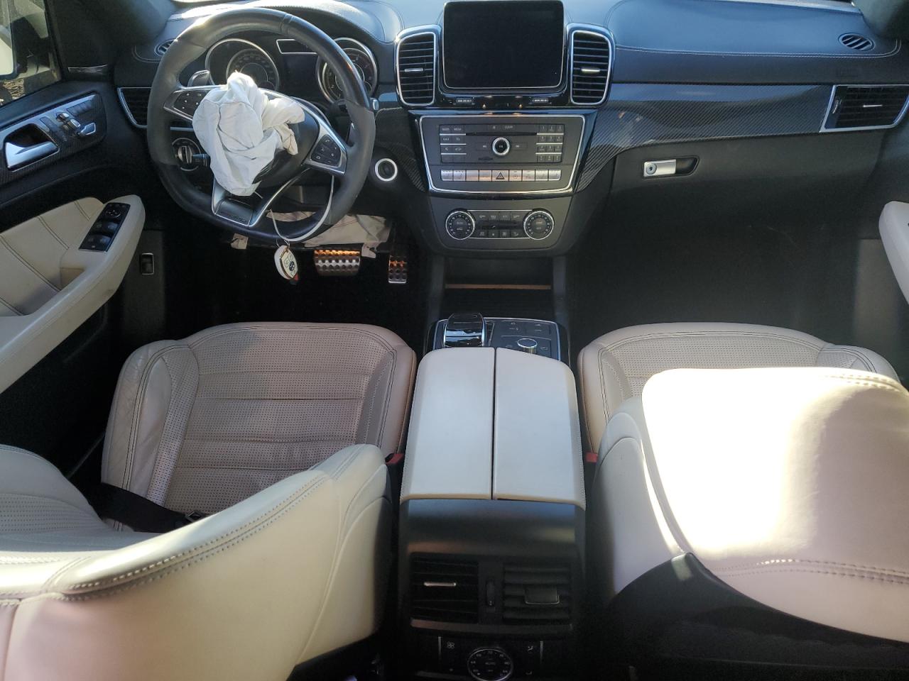 Mercedes-Benz GLE 63 Amg-s Image 13