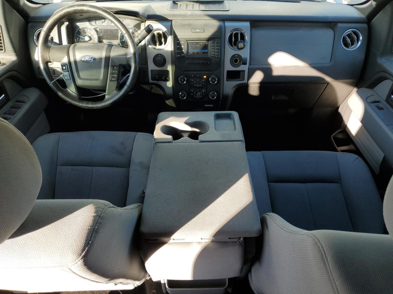 Ford F-150 Supercrew Image 10