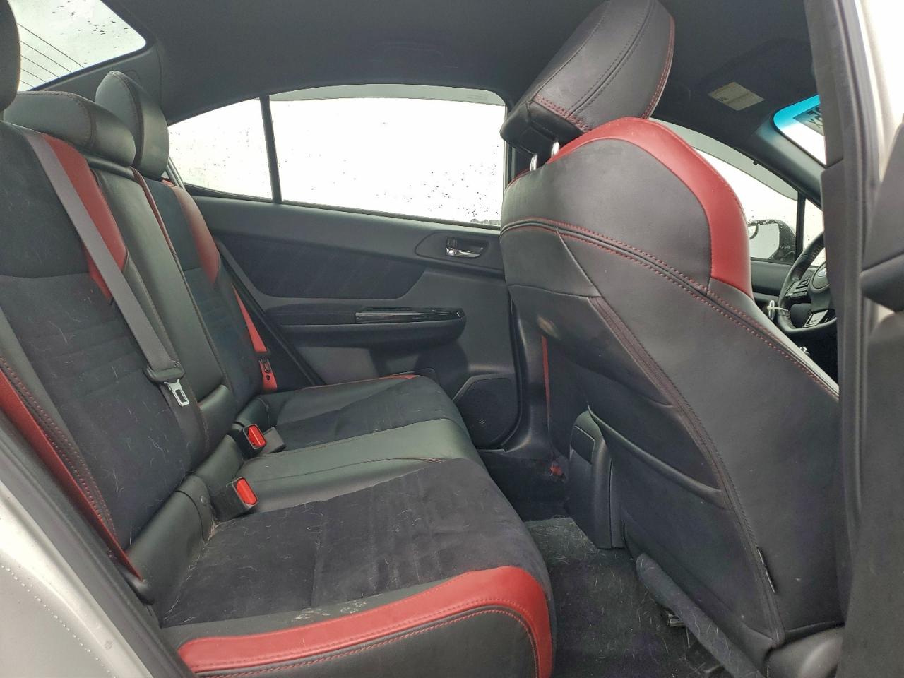 Subaru WRX Sti Image 11