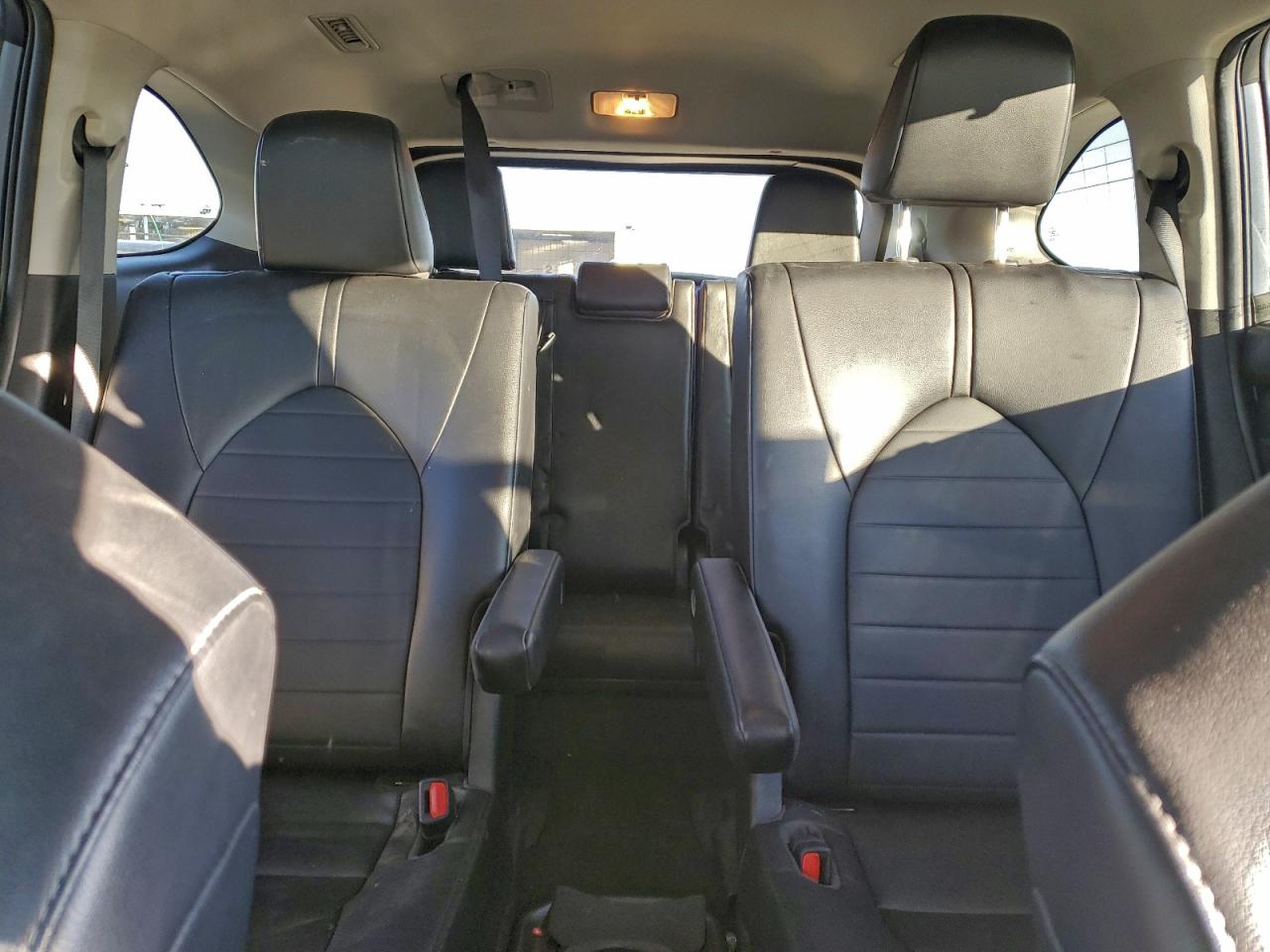 Toyota Highlander L Image 10