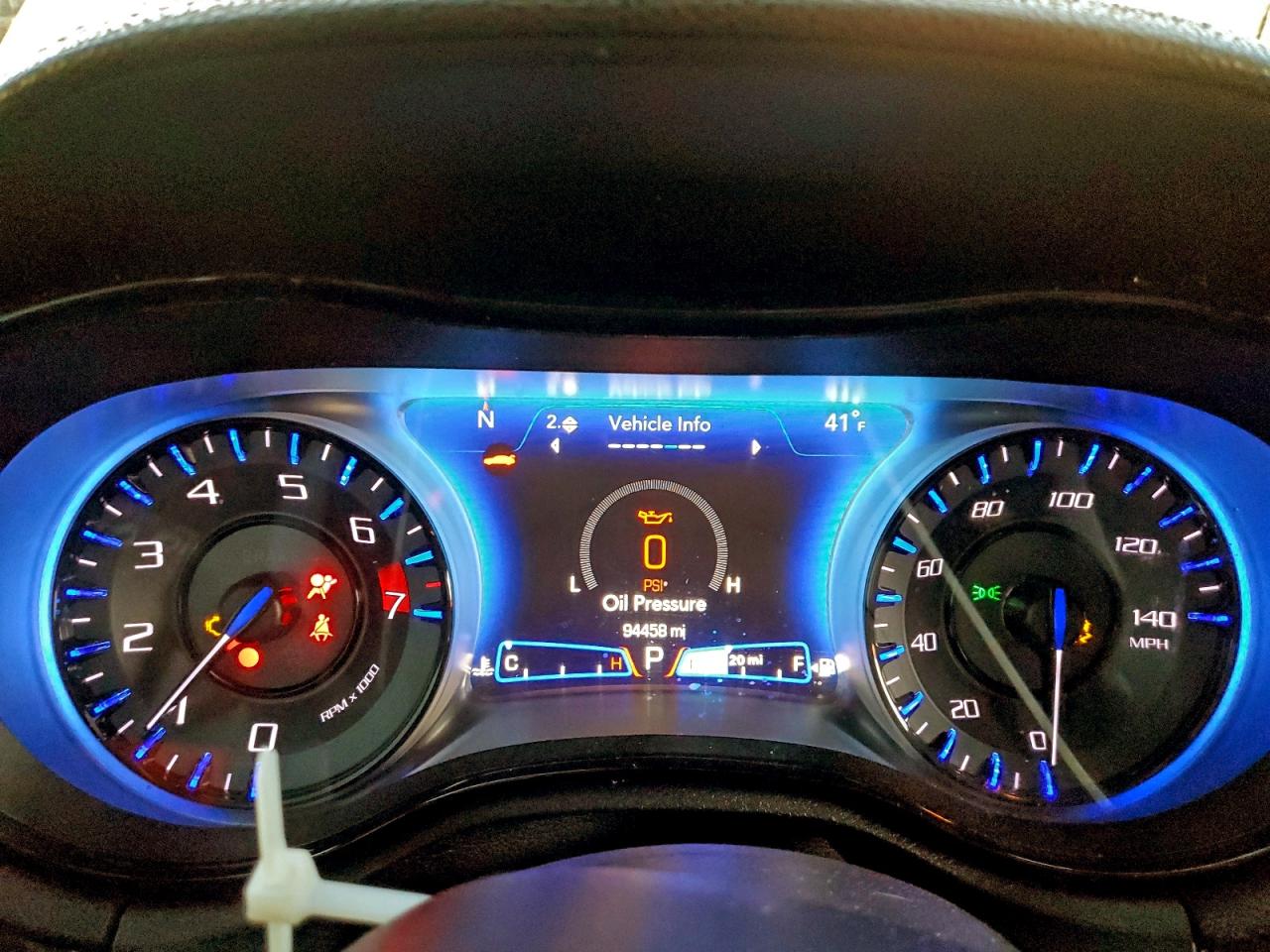 Chrysler 300 S Image 7