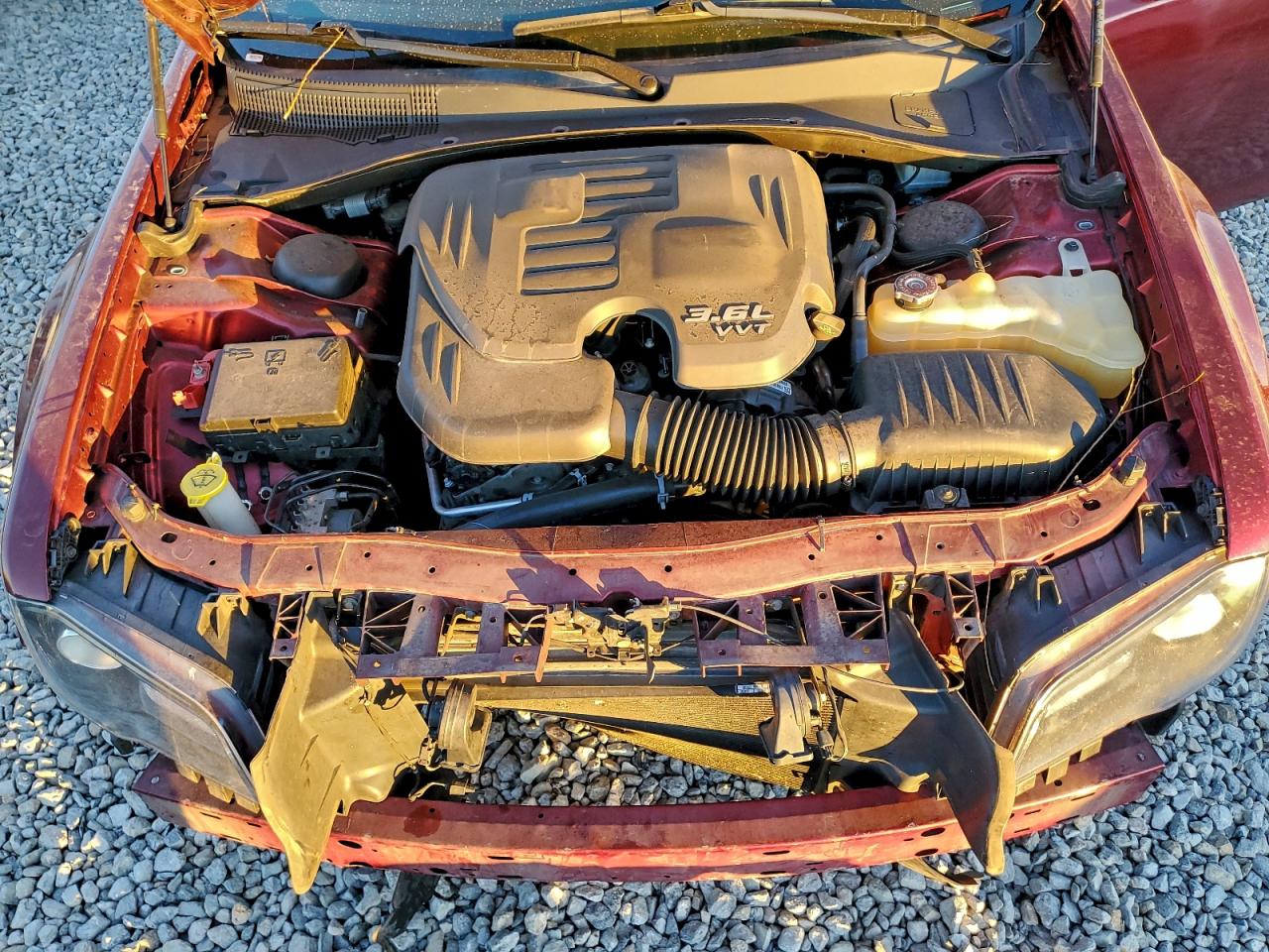 Chrysler 300 S Image 12