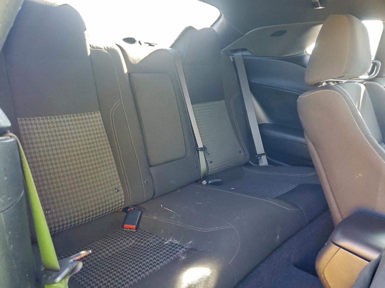 Dodge Challenger Sxt Image 9