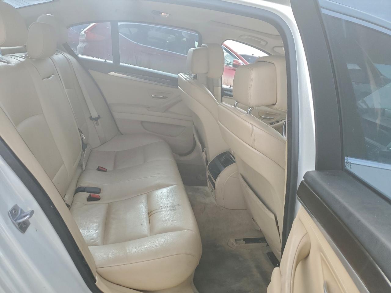 BMW 5 Series I Image 5