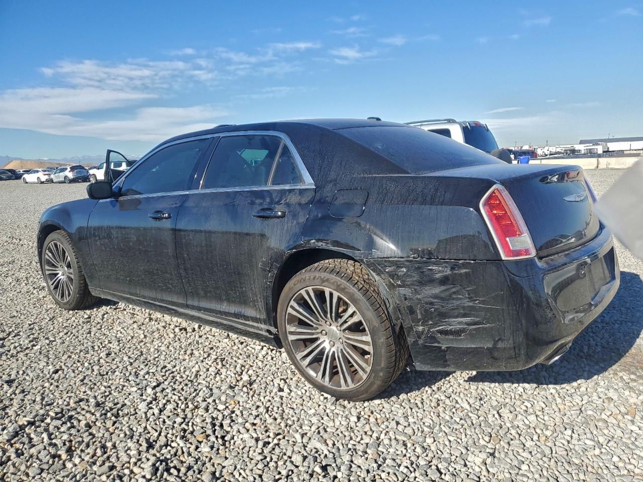 Chrysler 300 S Image 9