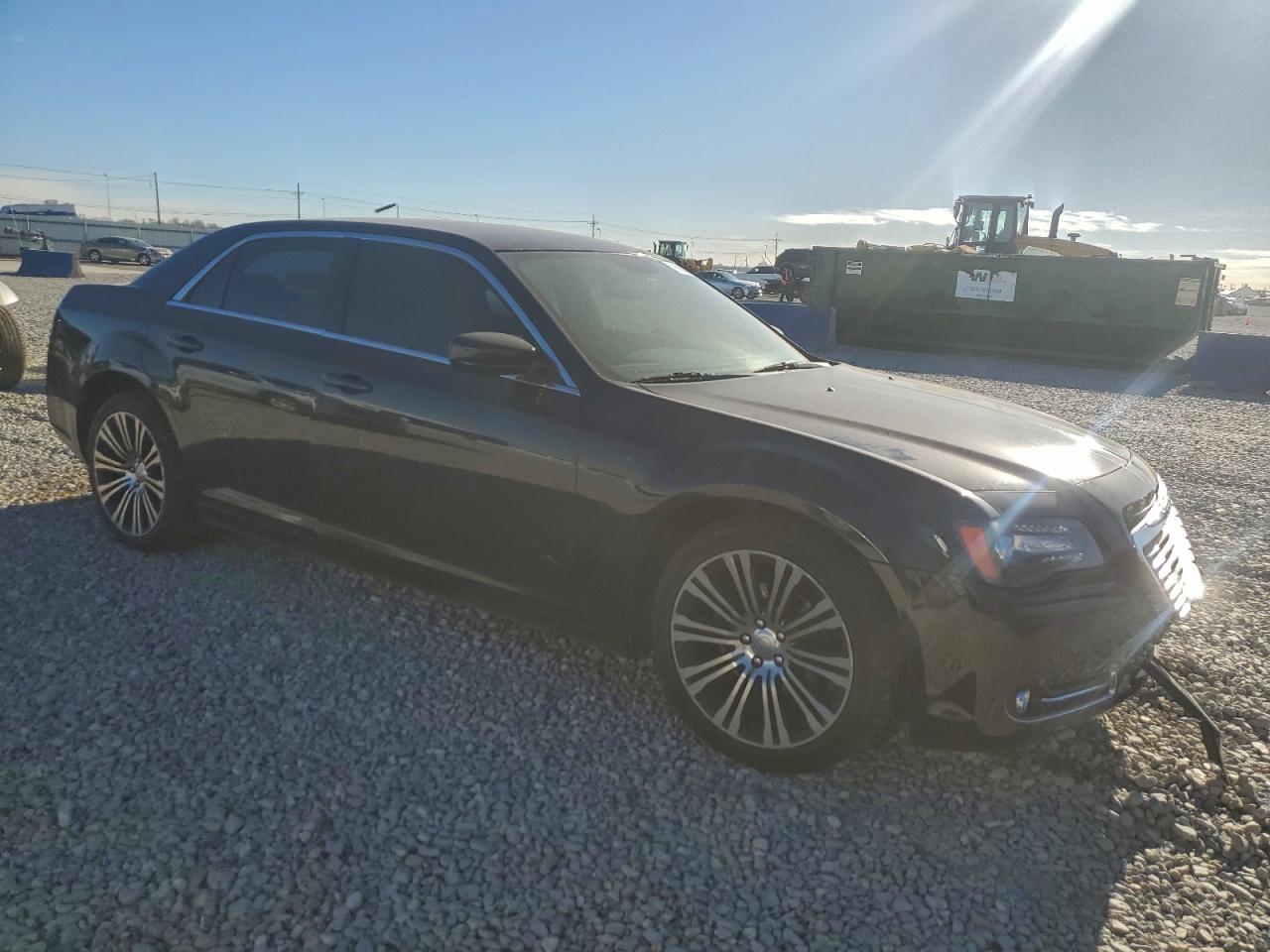 Chrysler 300 S Image 6