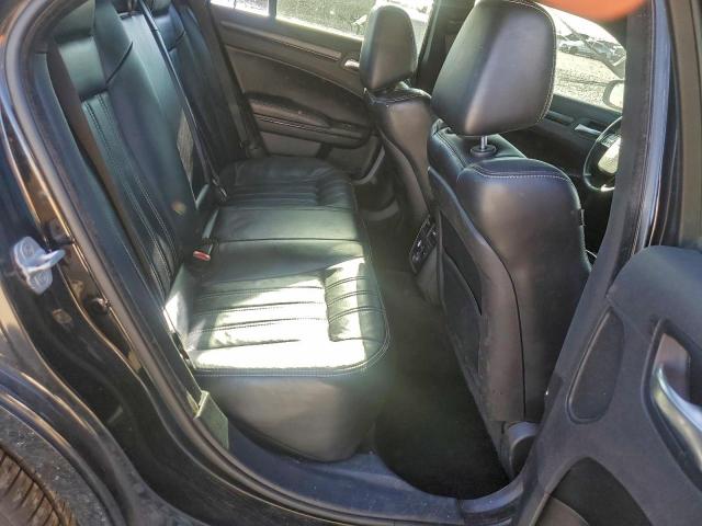 Chrysler 300 S Image 11